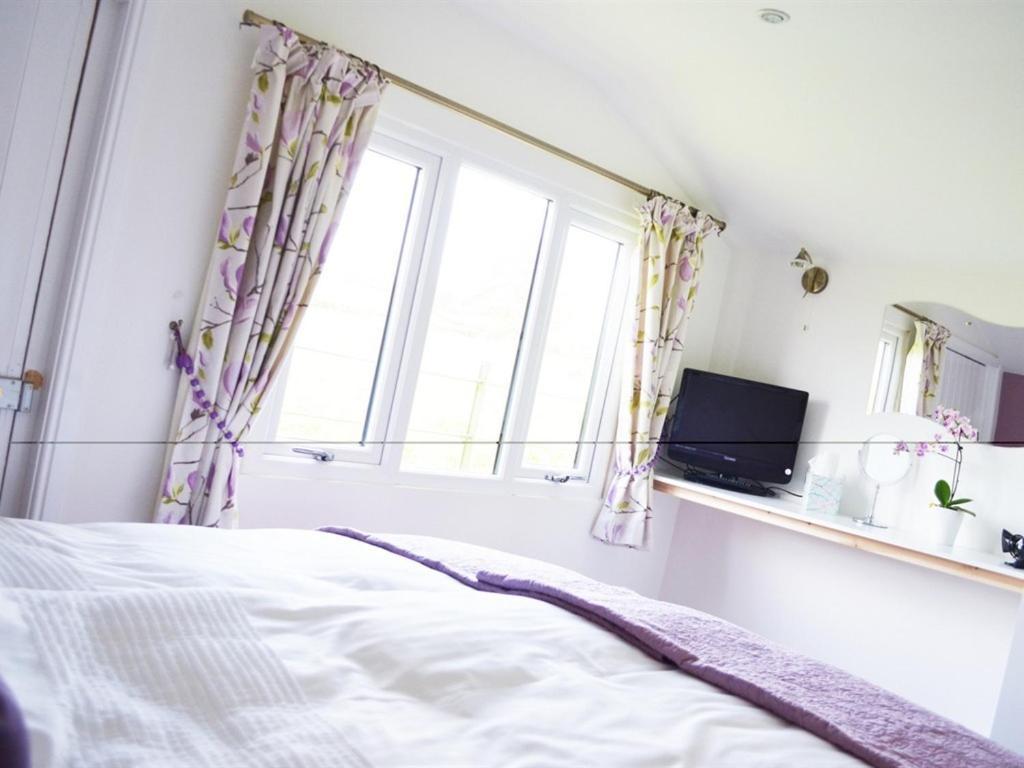 Dove Meadow Bed & Breakfast